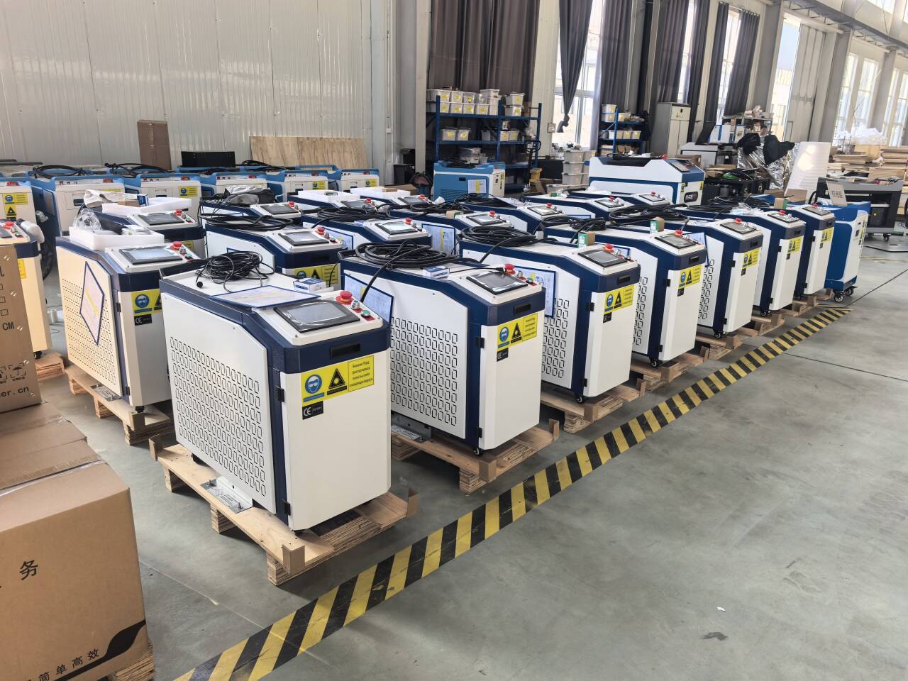 2KW 3KW Water Cooling Suplaser - Industrial Laser Welding Machine 评论和价格